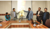 آیین رونمایی کتاب «نکات کاربردی راه‌اندازی کسب و کار از طریق کافی نت» از انتشارات جهاددانشگاهی استان مرکزی