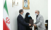 قدردانی از عضو شرکت صنایع شیمی پارک علم و فناوری البرز بهعنوان واحد تولیدی نمونه ملی