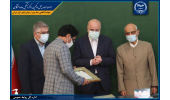 معرفی و تقدیر از ۳۵ جهادگر نمونه جهاددانشگاهی در خانه ملت/ اعطای کارت خبرنگار افتخاری خبرگزاری بین المللی قرآن به رییس مجلس