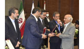 مدیر مجتمع تحقیقات گیاهان دارویی جهاددانشگاهی خراسان جنوبی؛ سفیر ملی زرشک شد